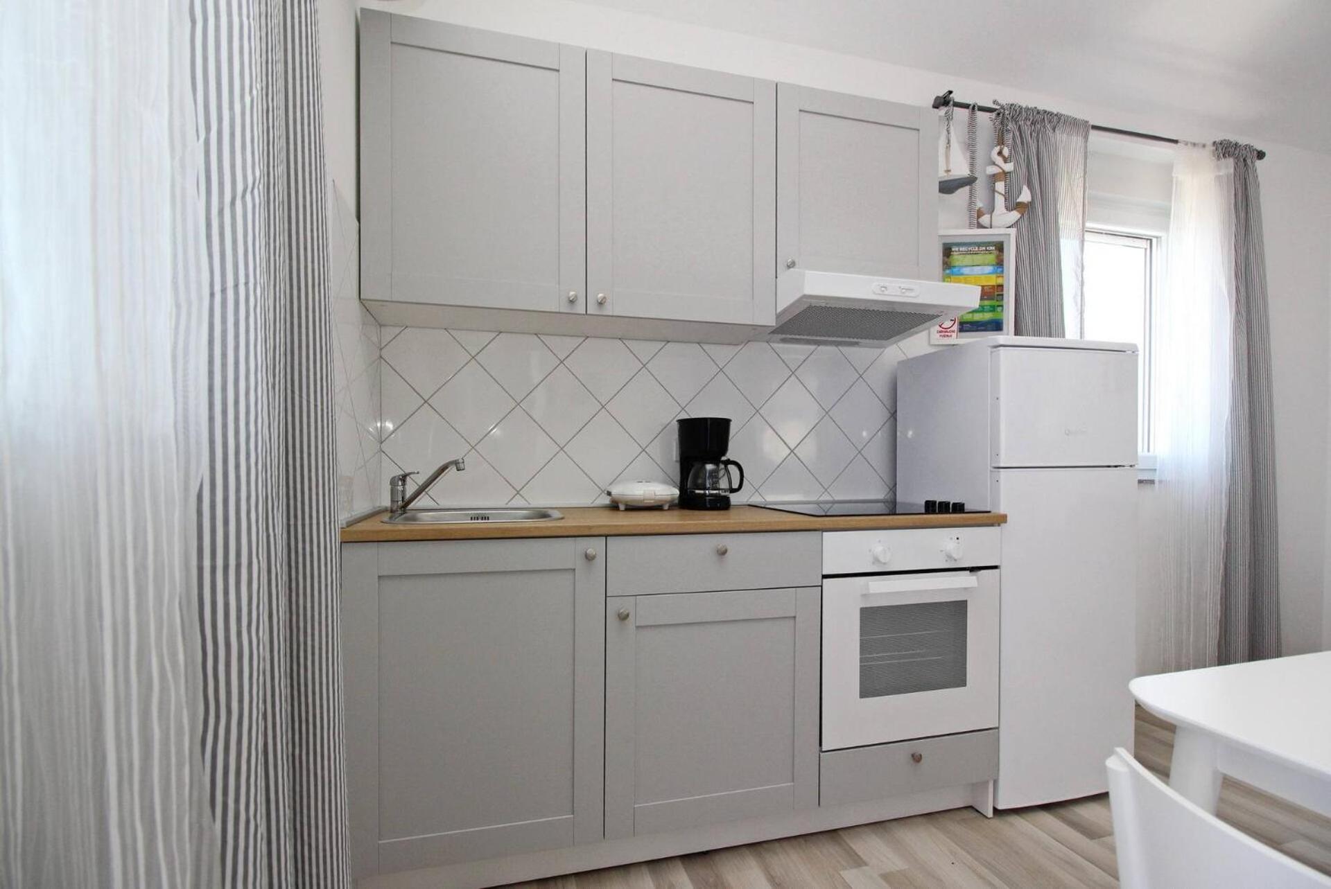 Apartments Lavanda - Kricin Башка Экстерьер фото